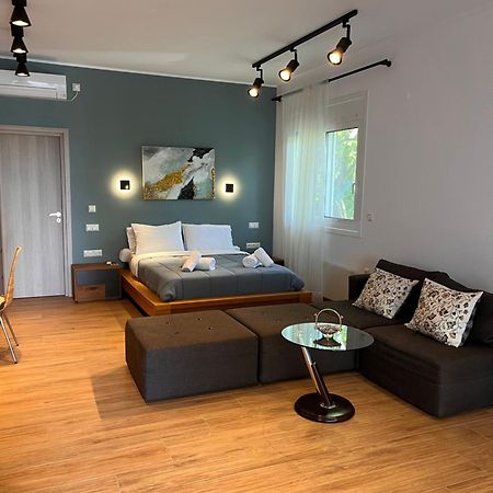 Diamante Beachfront Suites Xylokastro Ngoại thất bức ảnh