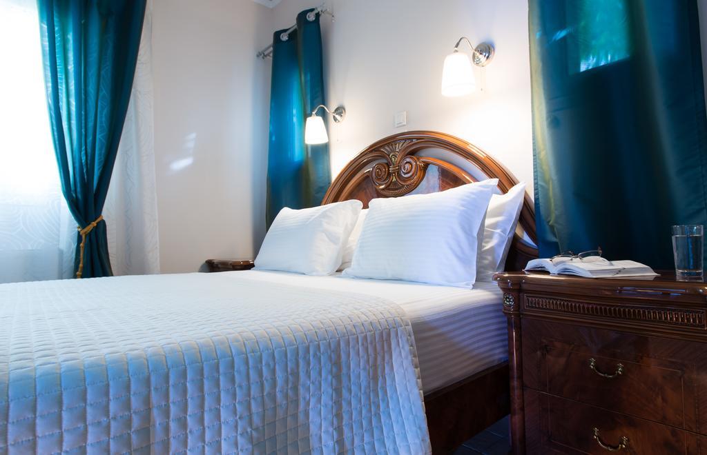 Diamante Beachfront Suites Xylokastro Ngoại thất bức ảnh