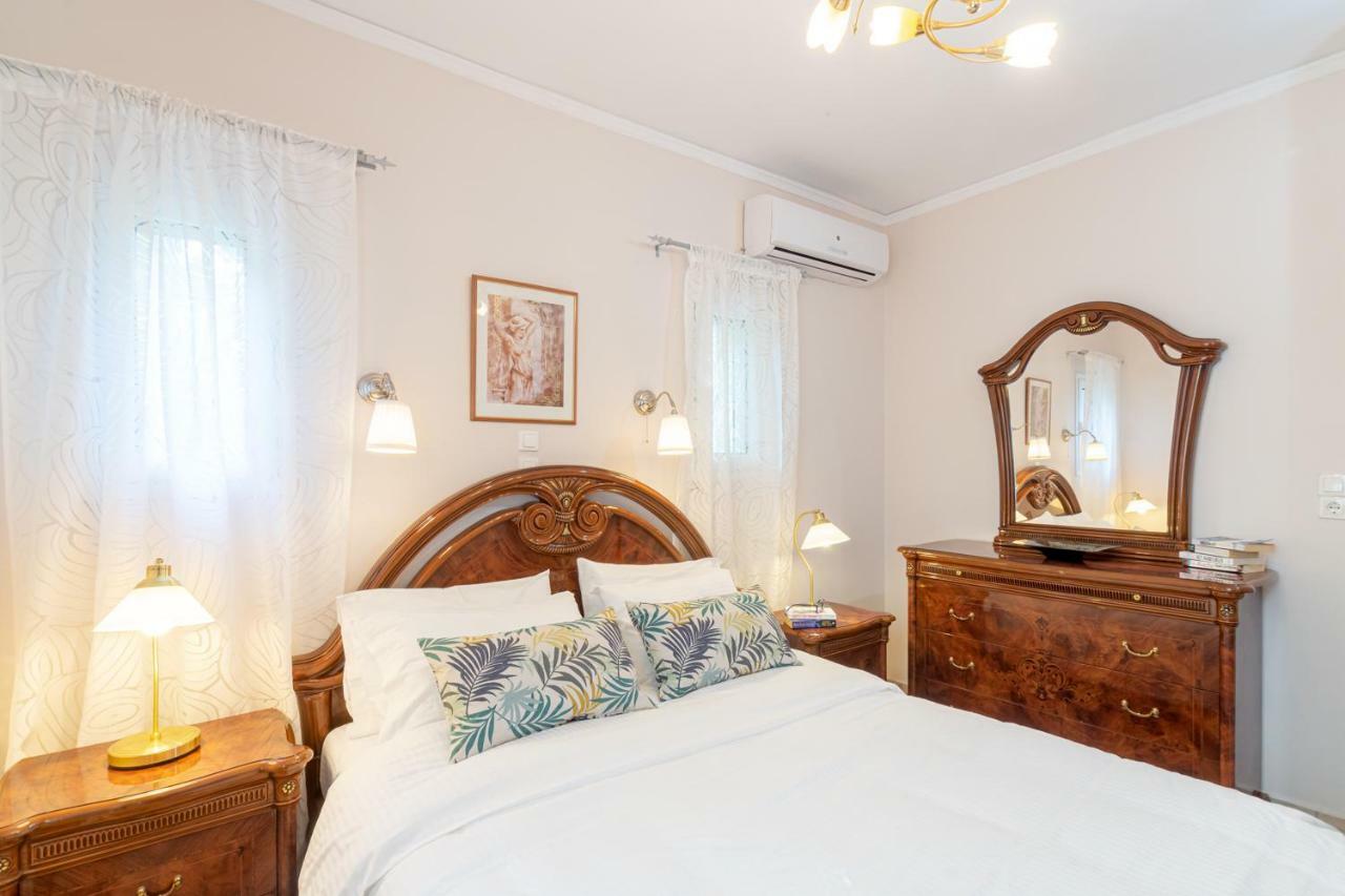Diamante Beachfront Suites Xylokastro Ngoại thất bức ảnh