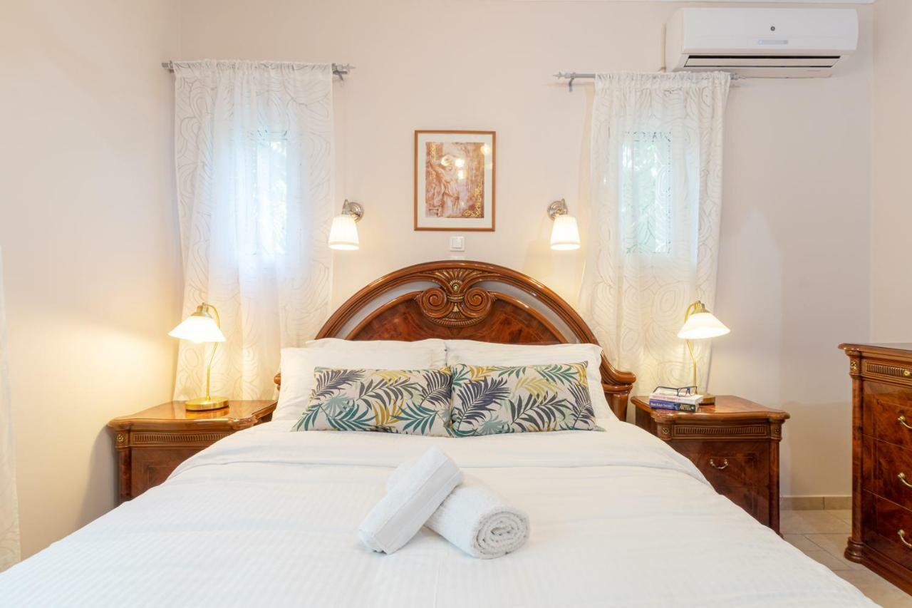 Diamante Beachfront Suites Xylokastro Ngoại thất bức ảnh