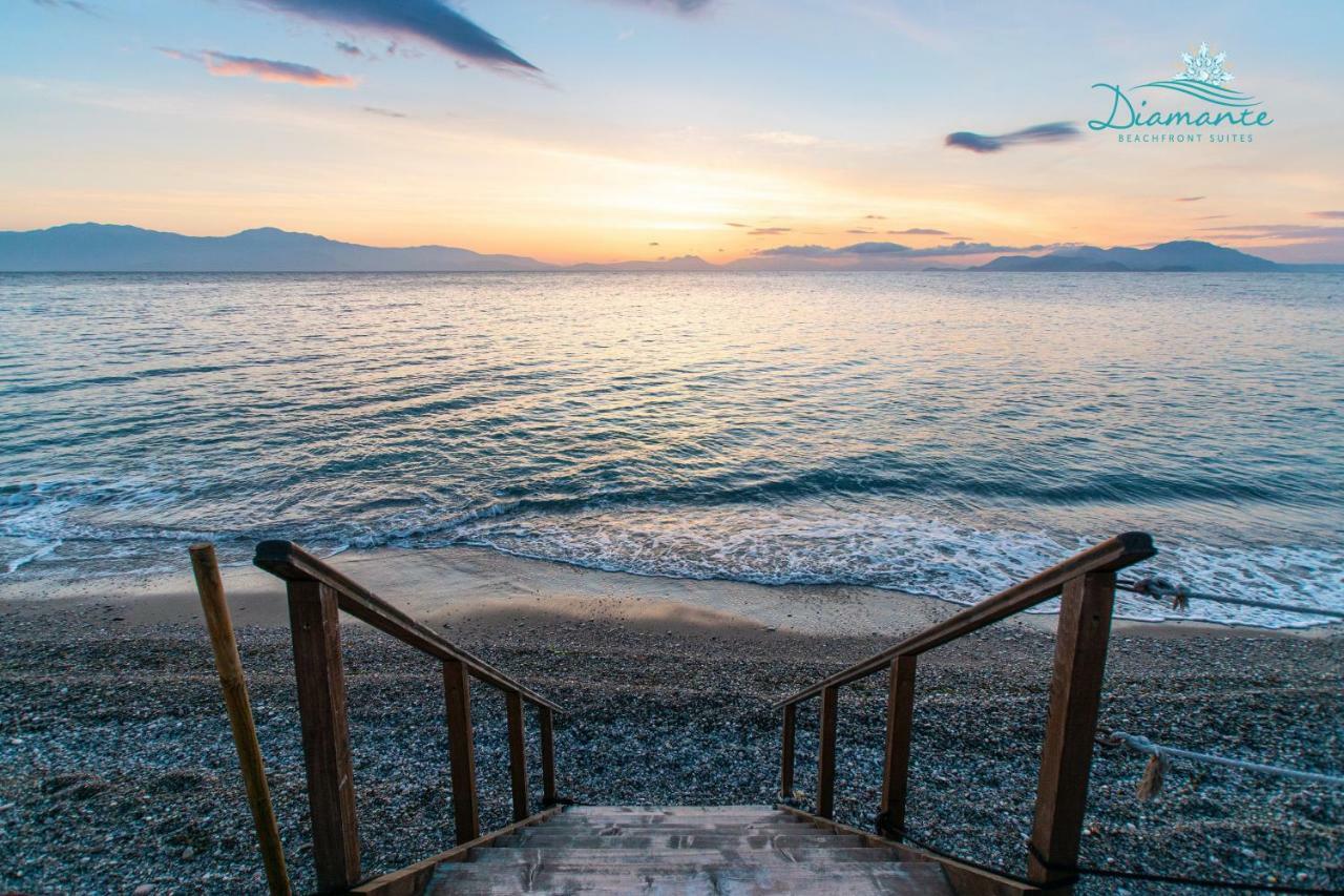 Diamante Beachfront Suites Xylokastro Ngoại thất bức ảnh
